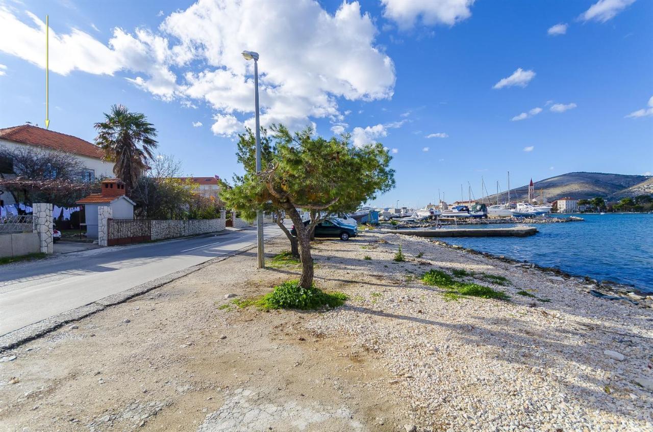 Apartments Vinko Trogir Exterior photo